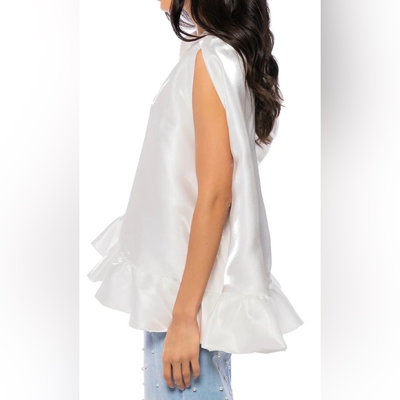 AKIRA Look My Way Asymmetrical Ruffle Top - Picture 7 of 10